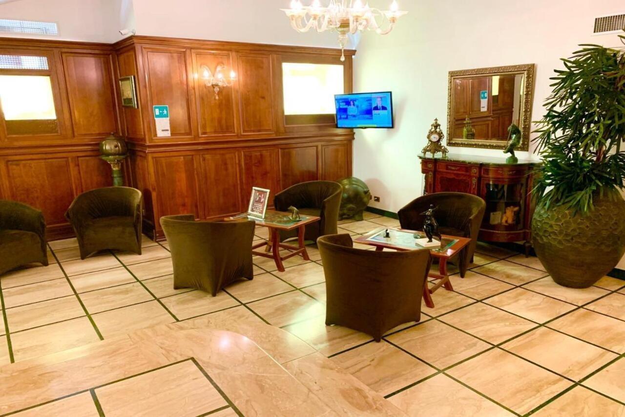 Hotel Regina Margherita Roma Exterior foto