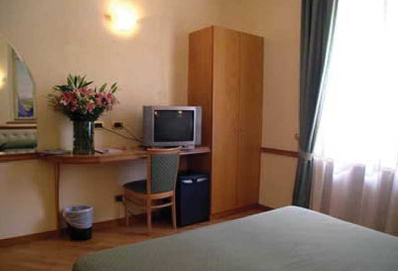 Hotel Regina Margherita Roma Exterior foto